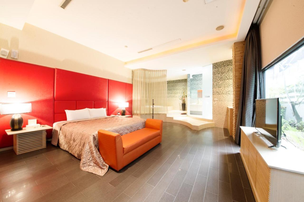 Li-Gin Motel Chiayi City Exterior photo